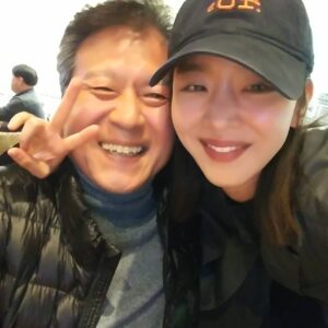 Shin Hye-sun Instagram - 사랑해요♥