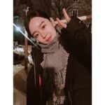 Shin Hye-sun Instagram – 늦었지만모두새해복많이받으세요♥♥
저는 참 운이 좋은사람이에요..
지금까지의 모든작품들이 다 소중하고 감사했고 또 작년 한해동안엔 비밀의 숲과 황금빛 내인생이라는 좋은작품에 함께할수 있어서 너무 행복했습니다
더불어 좋은인연들을 만나게 되어서 더욱 행복했구요
앞에서 뒤에서 응원해주시는 모든 분들께 항상 감사하고 있구요 
황금빛 내인생 마지막까지 열심히 촬영하겠습니다!!
2018년은 모두 황금빛이시길 기원합니다^^