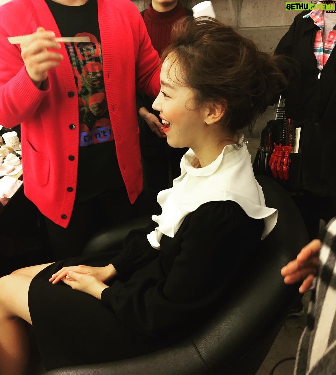 Shin Hye-sun Instagram - 오늘도 춥지만❄️웃으면서 보내세요❤