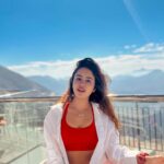 Shobhita Rana Instagram - uae mountains💋🇦🇪 miss this view with mom🫠 #uae #mountains #higgestpointinuae #jebeljais #hike #rasalkhaimah Ras Al Khaimah, UAE
