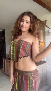 Shobhita Rana Instagram - s a n s a n a n a 🌞 💫 ✨ @howwhenwearclothing
