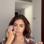 Shobhita Rana Instagram - Who knew that Vegan makeup could look this good 😍 I always go pretty basic with my makeup. All products used from @houseofmakeupofficial ✨ ~ Vegan for the animals 🌱 Happy Sunday 💜 #collab #veganbeauty #vegan #noanimaltesting #crueltyfree #cleanmakeup #skincare #selfcare #plantbased #greenbeauty #veganlifestyle #veganmakeup Dubai, United Arab Emirates
