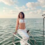 Shobhita Rana Instagram – all white mood for @the_shivanna ❤️‍🔥 

@presscomms 

#collab 

#cruising #balilife #indonesia #sunset #cruiselife #balitourism #solotravel Bali, Indonesia