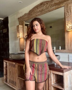Shobhita Rana Instagram - Just another day in paradise 🦥
🛖 @mahahills.bali 

Outfit @howwhenwearclothing 

#collab 

#baliindonesia #somwhereinthejungle #balitourism #iwokeuplikethis #naturalcurls #balilife