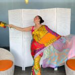 Shraddha Arya Instagram - Have a Colourful One …. #HappyHoliEveryone !!! 🩷