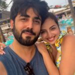 Shrenu Parikh Instagram – Struck it off from our bucket list!🐠🐬
.
@finnsbeachclub 
.
#bali #seminyak #canggu #beach #clubbing #finnsbeachclub #sunset #sundowner #honeymoon #adventures