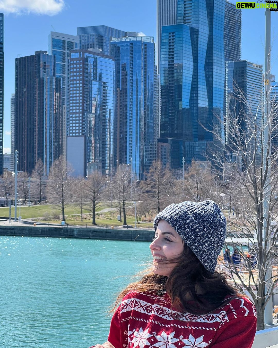 Shrenu Parikh Instagram - A HOLI-day in Chicago!! . Who all were here at the navy pier today?! Chicago, Illinois