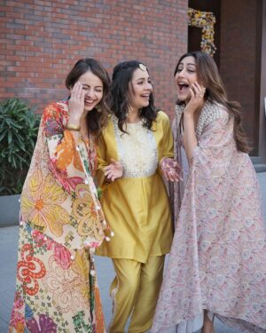 Shrenu Parikh Instagram - Can’t describe in words! 
The feelings were flowing in the form of tears of joy!!!
.
I was re-living my wedding… 
@nehalaxmi_  is living it! 
.
And @officialsurbhic was imagining how it will be in Just few days!🥺❤️
.
#haldi #shadi #bestfriends #wedding #rituals 
.
Kya aap bhi emotional ho gaye?