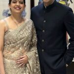 Shreyas Talpade Instagram - Mazi Anokhi Gaath ✨❤️ All dressed for the Zee Chitra Gaurav Awards night! Styled by: @ambaarish @ciinnamonbya.k Make up: @rakesh_makeup Hair: @imran.hairstylish , @mumtaz_hairstylist #zeechitragaurav