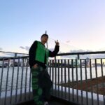 Simon Dominic Instagram - 大阪が大好きだが、大学の日本語授業の成績はC+だった。 Osaka, Japan