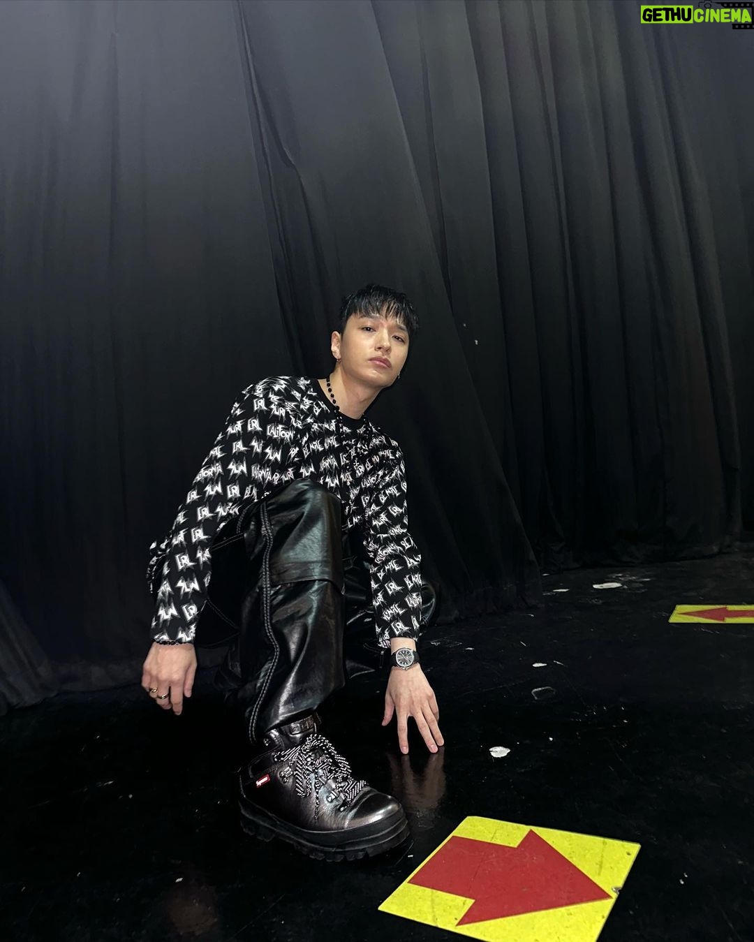 Simon Dominic Instagram - mahal kita, Manila 🤍 and pogi ako...