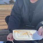 Simon Dominic Instagram - 새해 기념 맞이 한라산 성판악 코스 등반 완료. 백록담 정기 받고 온 정기석과 정상에서 먹은 인생 육개장 쳐직~