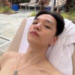 Simon Dominic Instagram - 내년에 봬요 누나