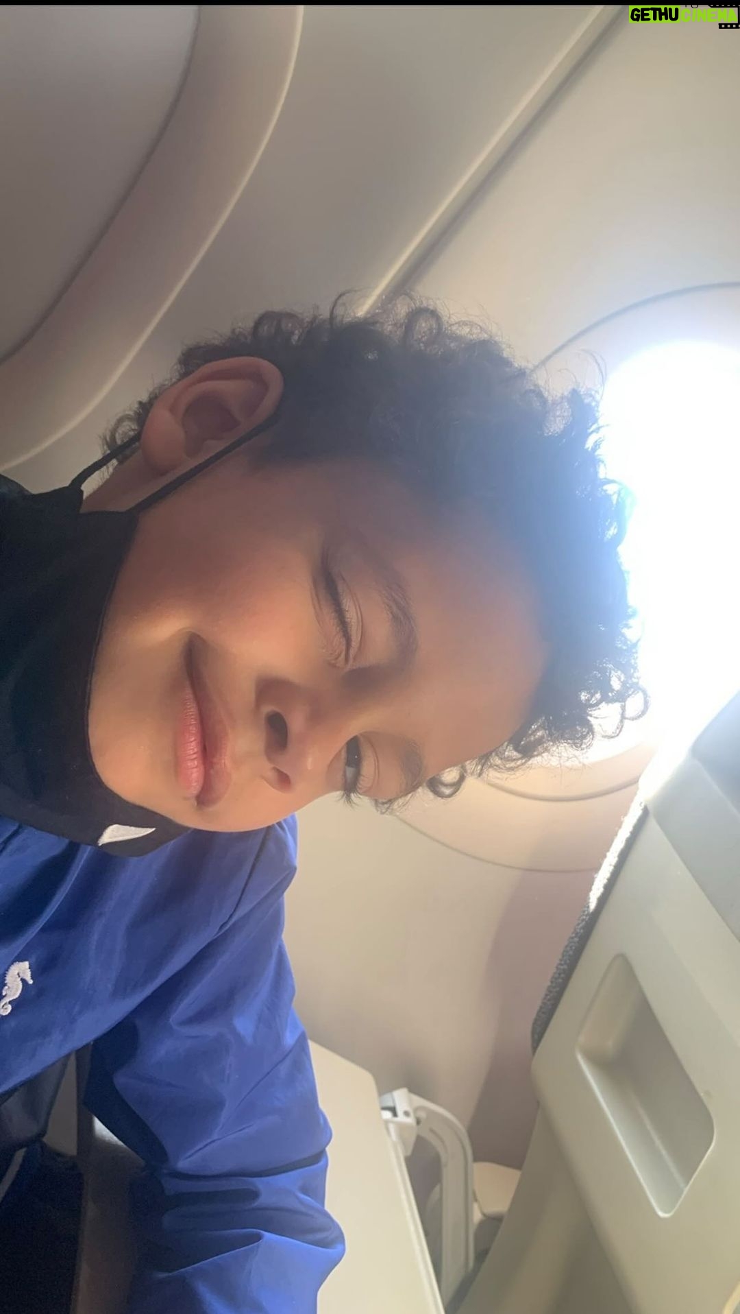 Simony Instagram - Eu te amo infinitamente Só quero que você seja muito feliz Obrigada por vir como meu filho foi realmente um presente Eu te amo FELIZ VIDA FELIZ ANIVERSÁRIO Anthony ❤️❤️❤️ 10 aninhos