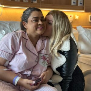 Simony Instagram - Te amo ❤️ esperei muito também por esse encontro. Estou aqui pra sempre ❤️❤️❤️❤️❤️❤️❤️❤️ viva nossa vida nossa remissão @pretagil