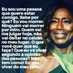 Simony Instagram - Glória uma mulher que saiu na frente de todas nós . Descanse 🫶🏻🙏