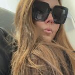 Simony Instagram - Voltando pra casa ❤️🙏 Obrigada Deus por cuidar de mim. Que a nossa semana seja incrível 😻 🙏 Aeroporto Internacional de Brasília