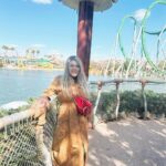 Simony Instagram - Primeiro dia de muita aventura nesse lugar que eu amo @universaldestinationsbrasil vamos de VIP TOUR e muita adrenalina ❤️❤️❤️❤️❤️❤️❤️. Vem comigo 🫶🏻 Universal Orlando Resort