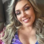 Simony Instagram - Que você nunca perca sua essência. Nunca pare de sorrir, nunca perca a fé. Acredite existe muita gente do bem que torce para que você seja feliz ❤️🫶🏻🙏 Obrigada Deus por mais um dia Eu sou grata por tudo 🙏