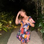 Sofia Andres Instagram – feelin cute w my @charinasarteshop outfit 🌷 Siargao Island, Philippines