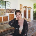 Sofia Andres Instagram – pause & just trust your instincts. ☀️ 🤍 Dumaguete City