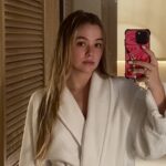 Sofya Plotnikova Instagram - Don’t forget to give l🤍ve to yourself Saadiyat Island, Abu Dhabi, UAE