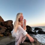 Sofya Plotnikova Instagram - i find solace & serenity when by the ocean 🌊 Los Angeles, California