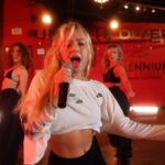 Sofya Plotnikova Instagram - An iconic class for artists and performers by @henriquos ❤️‍🔥🎤 Millennium Dance Complex