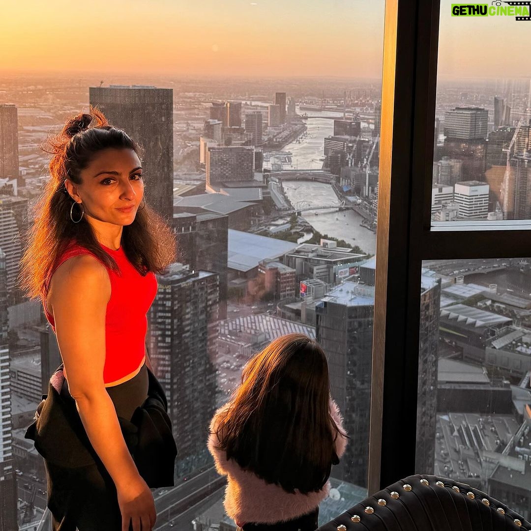 Soha Ali Khan Instagram - This could be the start of something new #happynewyear #2024