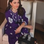Soha Ali Khan Instagram - Surprise! 🎉🎂 Can you believe it’s Myntra’s 17th birthday? 🎈🎁 And guess what? I’m the one getting the gifts! 🎁✨ Enjoy incredible discounts on @houseofpataudi ! 🛍️ Don’t miss out, shop now and treat yourself! #MyntraBirthday #HouseOfPataudi #BirthdaySurprise