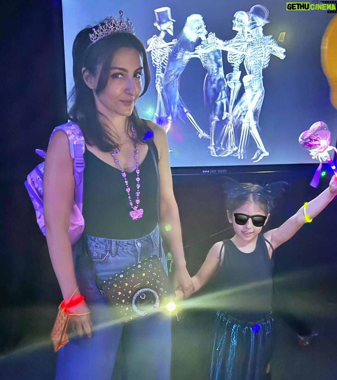 Soha Ali Khan Instagram - Happy halloween y’all… 🎃 👻 have a boo-tiful day!!