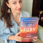 Soha Ali Khan Instagram - There are whodunnits and there are whydunnits but #thefury by @alex.michaelides is a gripping tale of murder which will have you guessing who the victim will be… a whowillbedoneit if you will!! Read it and let me know what you think! #fiction #books @penguinindia