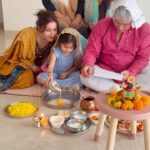 Soha Ali Khan Instagram - Celebrating our little Naumi on Navmi ❤️ may you enjoy all nine forms of this festival’s blessings- Fame, Name, Wealth, Prosperity, Happiness, Education, Health, Power, and Commitment. #happymahanavami #durgapuja
