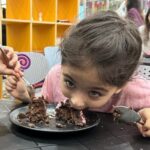 Soha Ali Khan Instagram – Weekend mood – eat, spray, love and not necessarily in that order 😂❤️ 🍰 🎉#weekend #mood