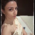 Soha Ali Khan Instagram - Weekend 🌈