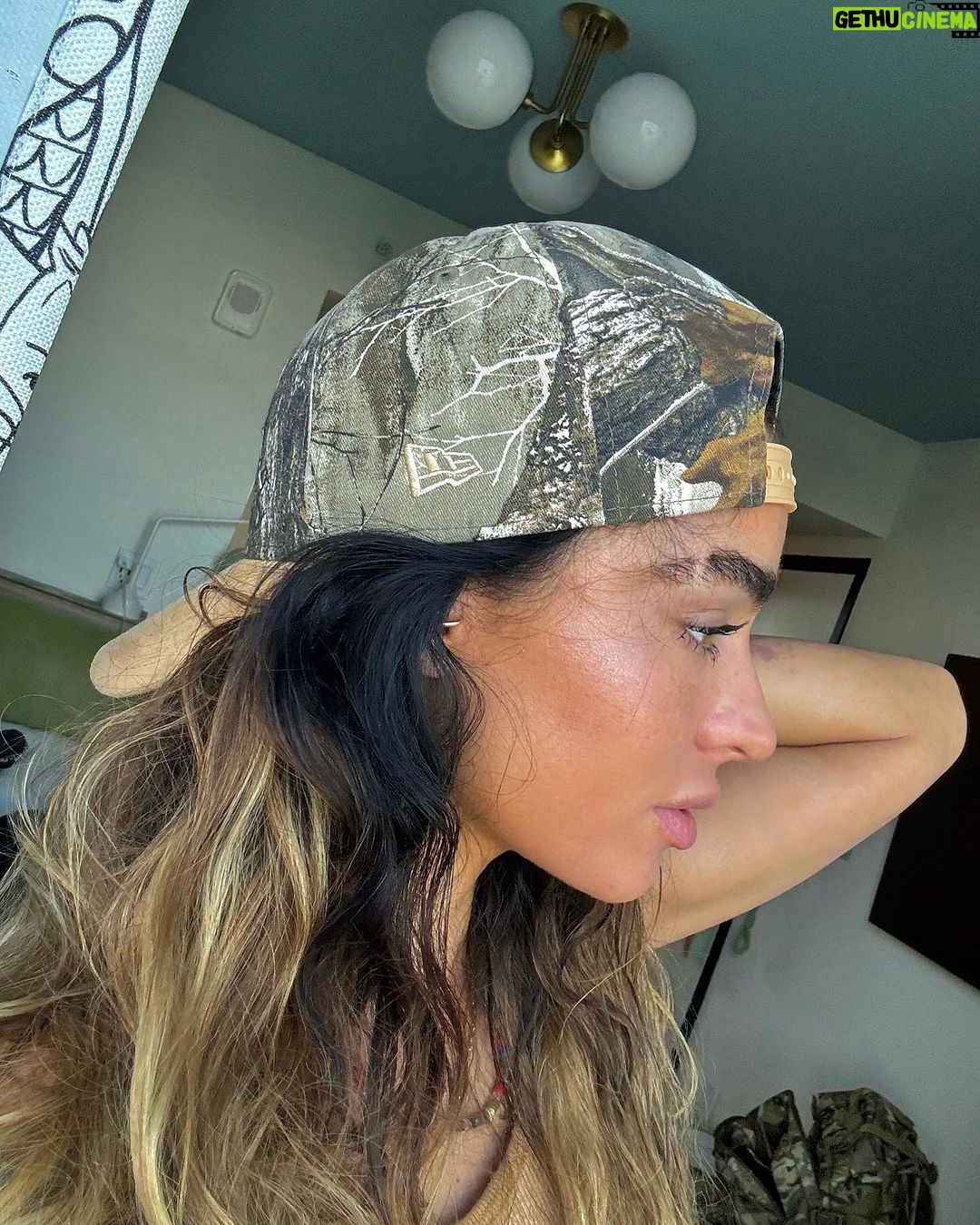 Sommer Ray Instagram - always a good time @thegoodtimehotel The Goodtime Hotel