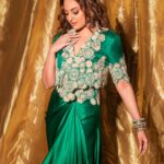 Sonakshi Sinha Instagram - If the phrase “Green with Envy” had a face… it would be Fareedan 🐍 #HeeraMandipromotions #HeeraMandionNetflix