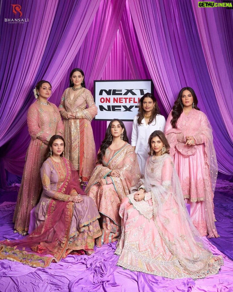 Sonakshi Sinha Instagram - We are #NextOnNetflix! #HeeraMandi - The Diamond Bazaar… you’re not ready for this!! @bhansaliproductions @netflix_in