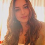 Sonakshi Sinha Instagram - Golden hour glow ✨