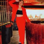 Sonakshi Sinha Instagram - Last pic is for all Valentines waale 🤪❤️