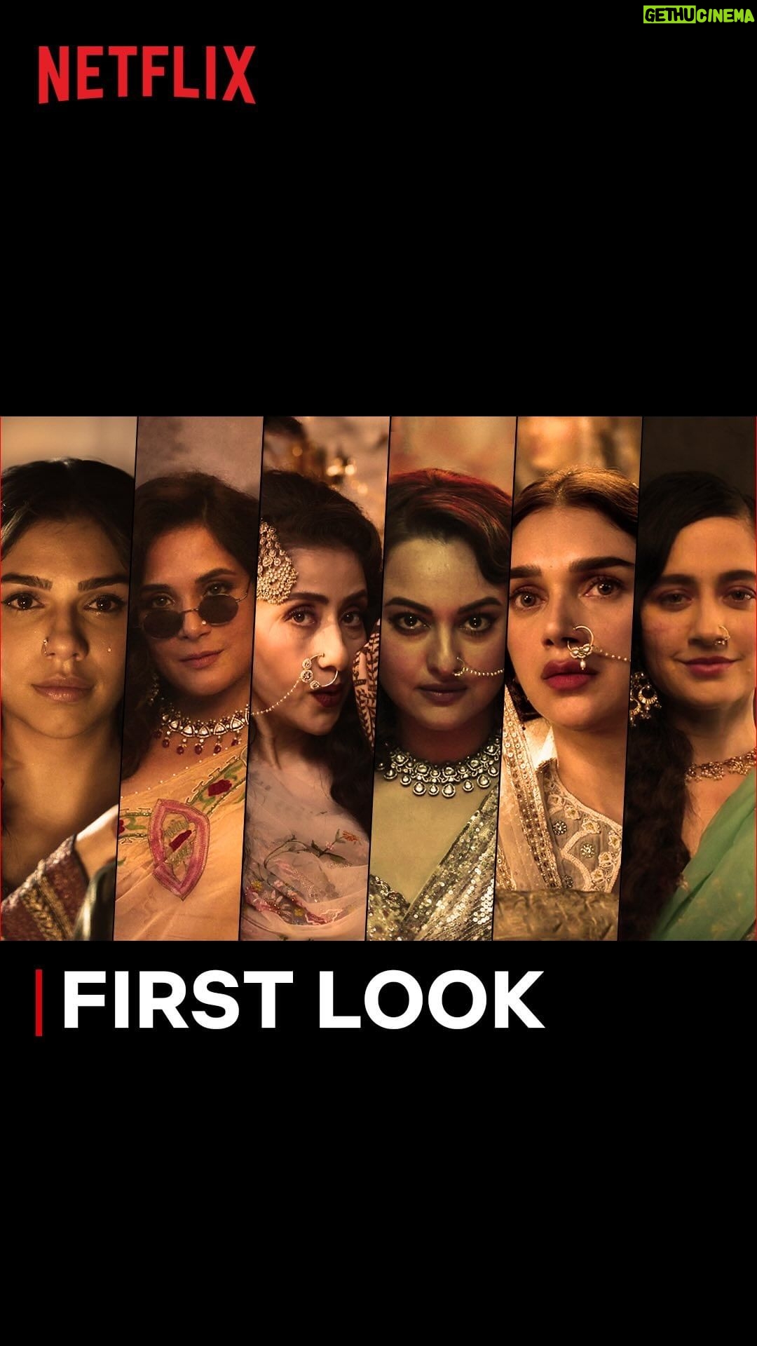 Sonakshi Sinha Instagram - The first ever series from Sanjay Leela Bhansali, set in a dazzling world- Heeramandi: The Diamond Bazaar, coming soon only on Netflix! We can’t wait to share his glorious vision with everyone!! #Heeramandi #HeeramandiOnNetflix #SanjayLeelaBhansali @bhansaliproductions @prerna_singh6 @m_koirala @aslisona @aditiraohydari @sharminsegal @therichachadha @iamsanjeeda @sudeepchatterjee.isc @limaye.mahesh @rimpleandharpreet @junglijay @ashhna.srrivastava @arvigill @mitaksharakumar @snehil.dixit.mehra @vibhupuri @ashishpatil_the_lavniking @ragul_dharuman @subratachakraborty706 @amitsray @sanal.george @moinbeg @preetisheel @_chandrakant_sonawane_ @shreyaspuranikofficial @shriparamanijewels @iamkrutimahesh @divynidhisharma @huentsang @shrutimahajancasting @netflix_in