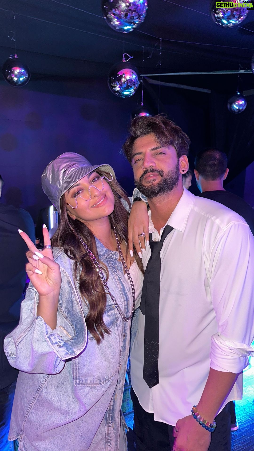 Sonakshi Sinha Instagram - The cray to my Z(ee)… this is quite self explanatory. Happy birthday to my very own personal psycho @iamzahero ❤️💃🏻🤗🎂