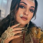 Sonakshi Sinha Instagram - A beautiful song featuring beauties of #HeeraMandi - @m_koirala @aditiraohydari @therichachadha @iamsanjeeda and @sharminsegal… thoda sa toh FOMO Fareedan ko jaayaz hai, haina? 😜 #SakalBan #HeeramandionNetflix #BhansaliMusic @bhansaliproductions @netflix_in 💛