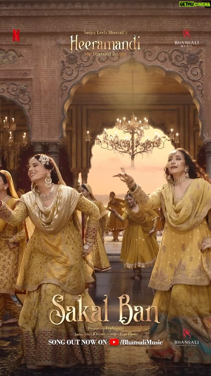 Sonakshi Sinha Instagram - Spring is here with a melody that exudes grace and power! 💛 #SakalBan🌼 SONG OUT NOW from #HEERAMANDI Heeramandi: The Diamond Bazaar is coming soon, only on Netflix! #HeeramandiOnNetflix #SanjayLeelaBhansali @bhansaliproductions @prerna_singh6 @m_koirala @aslisona @aditiraohydari @sharminsegal @therichachadha @iamsanjeeda #AmirKhusro @imrajahasan @rimpleandharpreet @shriparamanijewels @tanaya_paradkar @netflix_in