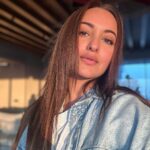 Sonakshi Sinha Instagram - Lemme catch that magic light ✨