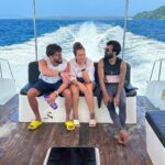 Sonakshi Sinha Instagram - The dive team ⭐️ Pic1: us just before we started the Advance Open Water course @tanvigautama @luminousdeep @iamzahero @titikshx Pic2: instructor extraordinaire @titikshx from @lacadives happy out at sea 🌊 Pic3 and 4: us being good students and paying attention for a change 😂 Pic5: gearing up Pic6: the big step in! Pic7: thats the sign for “All OK” after my equipment check Pic8: logging dives in the dive book is a must!! Pic9: mandatory underwater selfie 🤳 @paditv #scubadiving #advanceopenwatercourse #divebuddies #havelock