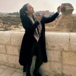 Sonakshi Sinha Instagram - Sphinx just lookin like a wow so i gave him a kiss… and then went on to take some more corny photos 😂 #Egypt #sonastravels