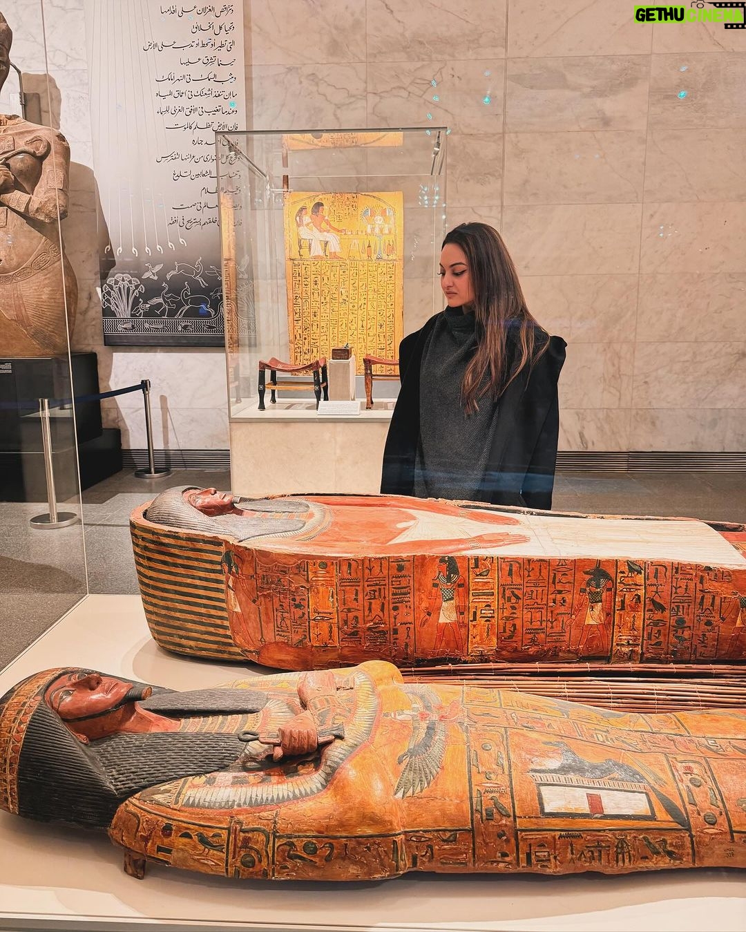 Sonakshi Sinha Instagram - Ending 2023 in Egypt 🇪🇬 Day 1: soaked in some history and culture at the National Museum of Egyptian Civilization (NMEC) in Cairo. Saw 4000 year old royal mummies, ancient cosmetics and garments of the queens, what all was buried with the pharaoh’s, their musical instruments, how they told time, hieroglyphics, some truths and some myths. Mind is blown. #SonasTravels Cairo, Egypt
