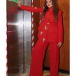 Sonakshi Sinha Instagram - Exit 2023… signing out of this year! See you soon 2024!! (If anyone has any work with me, dont call me until 10 Jan. Bye)