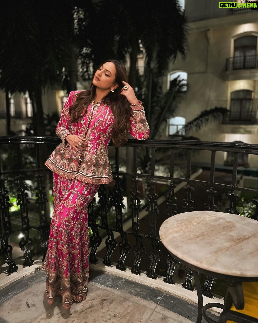 Sonakshi Sinha Instagram - #kolkatainternationalfilmfestival #kiff